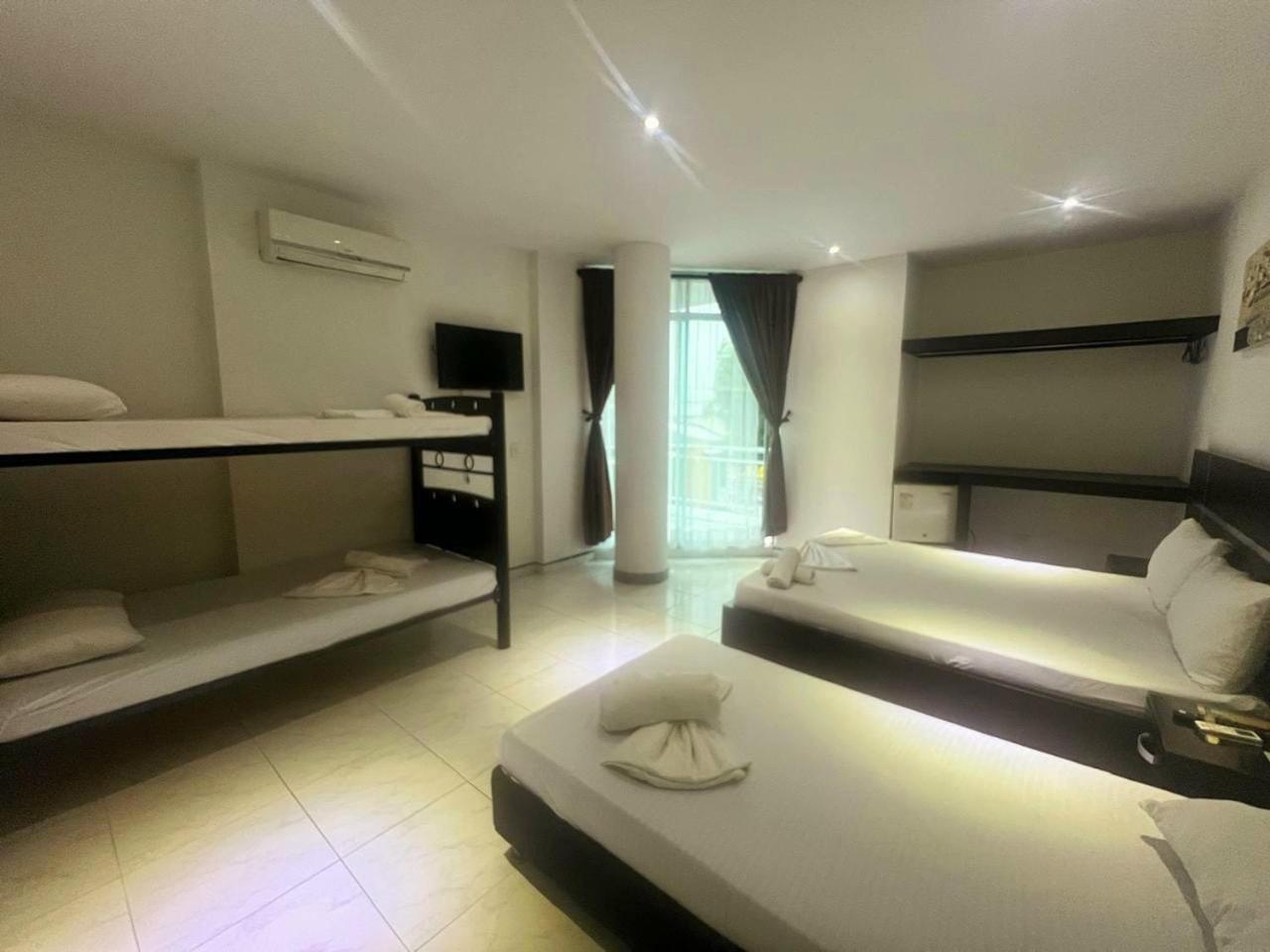 Hotel Suite Royal Melgar Εξωτερικό φωτογραφία