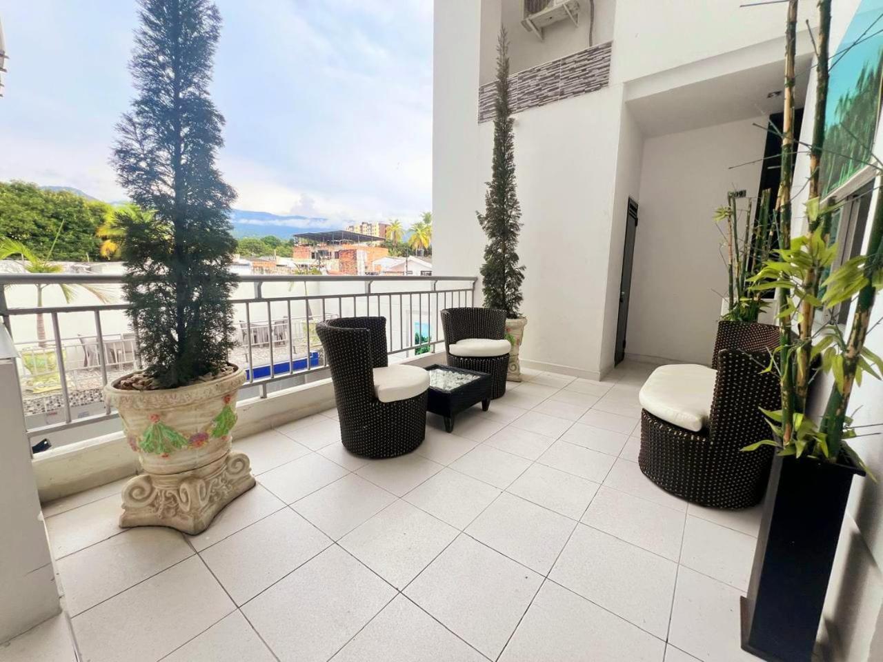 Hotel Suite Royal Melgar Εξωτερικό φωτογραφία