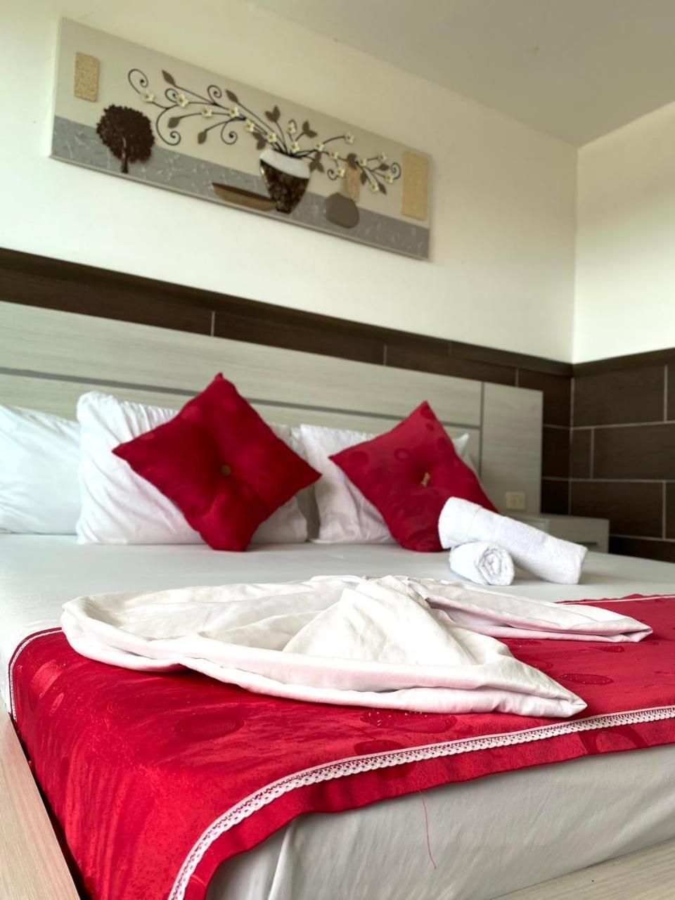 Hotel Suite Royal Melgar Εξωτερικό φωτογραφία