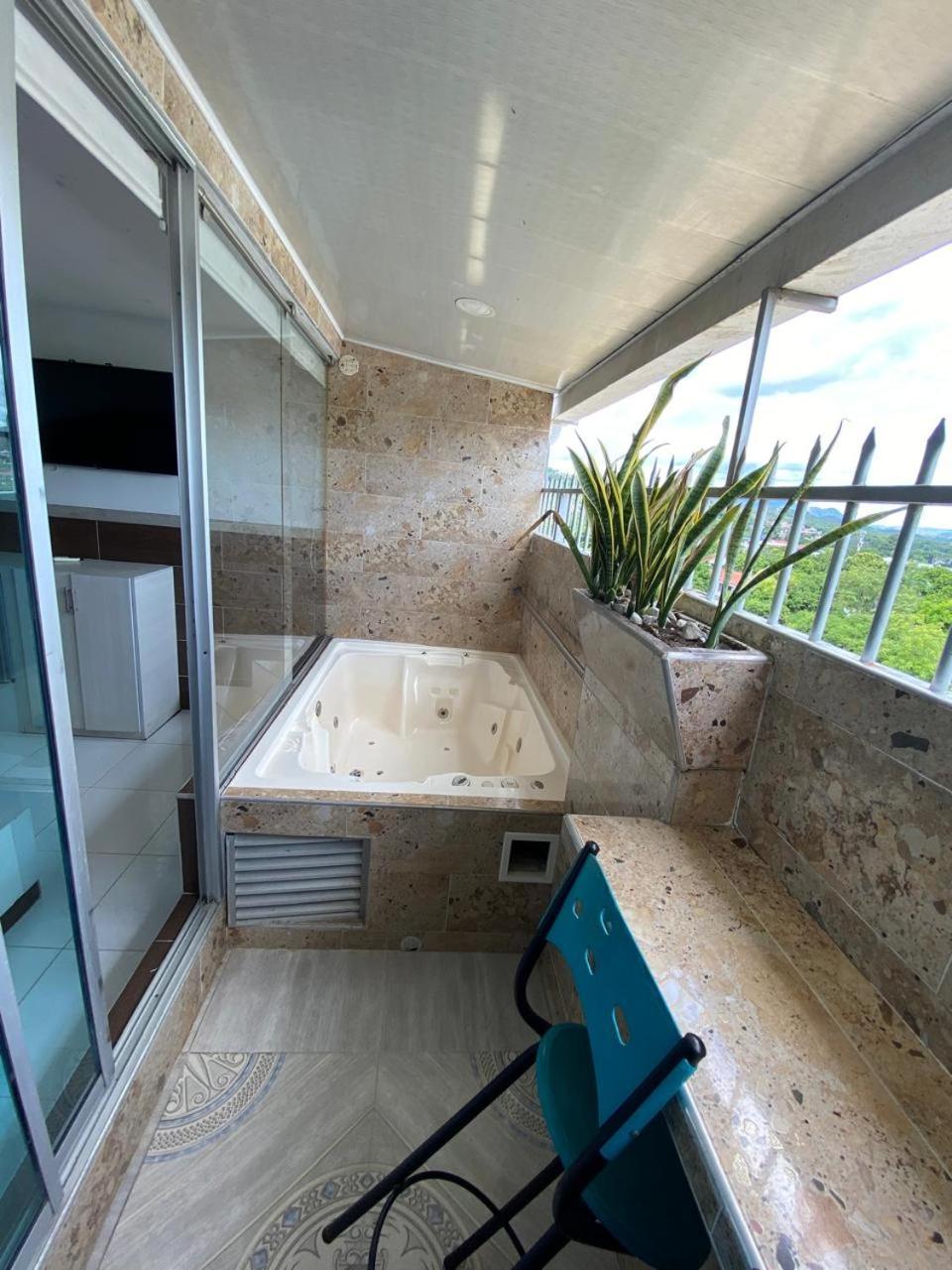 Hotel Suite Royal Melgar Εξωτερικό φωτογραφία