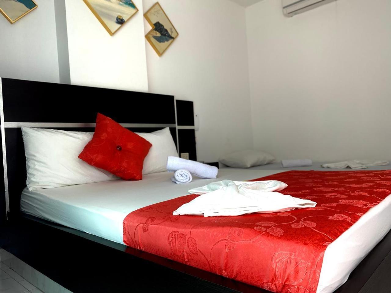 Hotel Suite Royal Melgar Εξωτερικό φωτογραφία