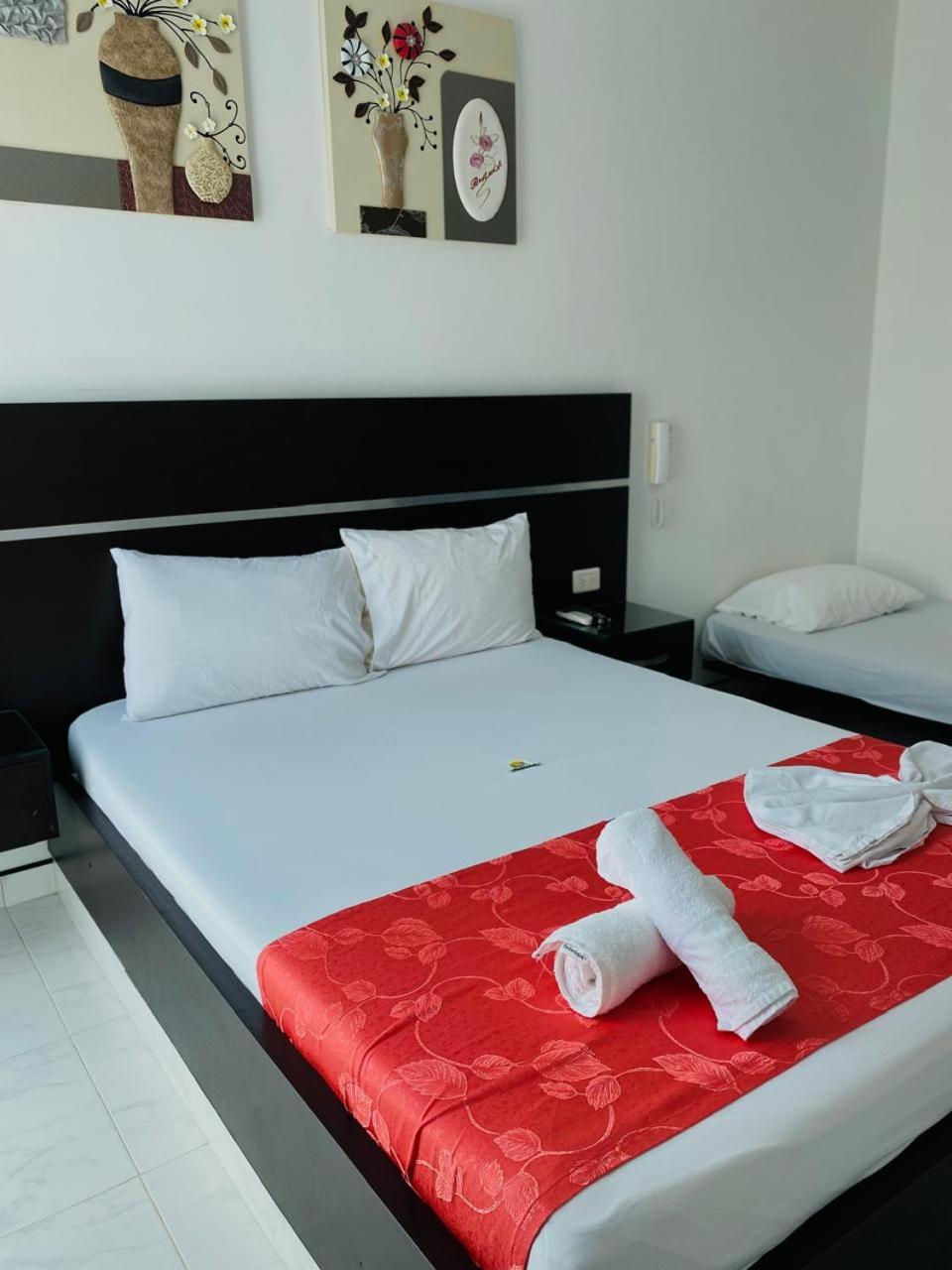Hotel Suite Royal Melgar Εξωτερικό φωτογραφία