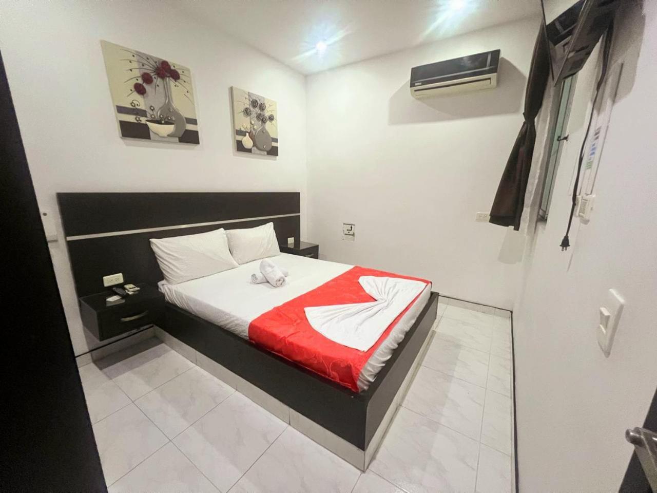 Hotel Suite Royal Melgar Εξωτερικό φωτογραφία