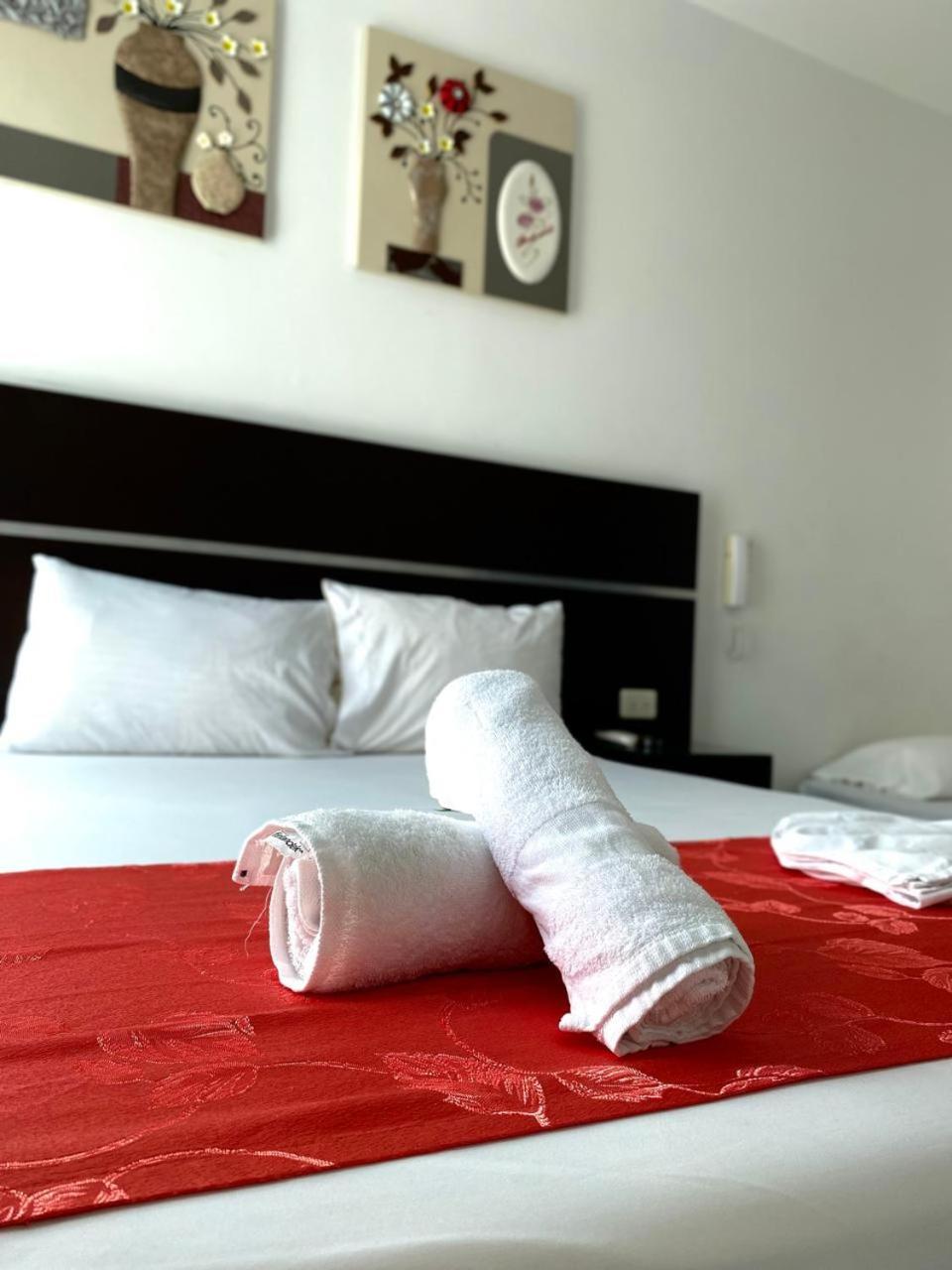 Hotel Suite Royal Melgar Εξωτερικό φωτογραφία